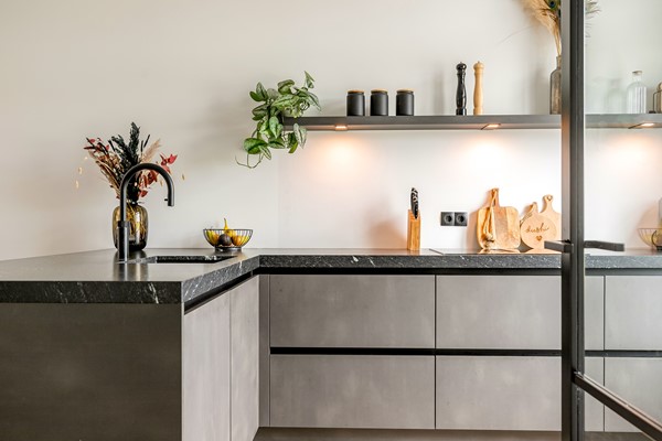 Medium property photo - Cypruskade 12, 1362 JN Almere
